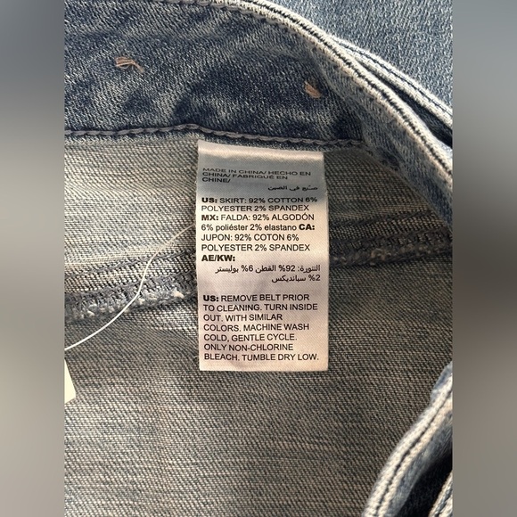 NEW Chicos Button-Front Belted Denim Midi Skirt Medium Indigo Wash Women 2.5/14 - Picture 6 of 8